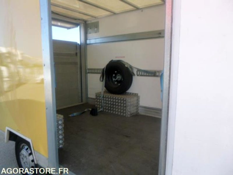 Fiat DUCATO HAYON PACK CARBURANT GNV+SP PETITE CAPACITE - Furgoneta: foto 4 Fiat DUCATO HAYON PACK CARBURANT GNV+SP PETITE CAPACITE - Furgoneta: foto 4