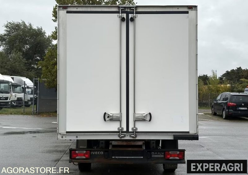 Iveco Daily 35C14 Hi-Matic Euro 6 Frigorifique Lamberet – Carrier Xarios 350 - Furgoneta: foto 4 Iveco Daily 35C14 Hi-Matic Euro 6 Frigorifique Lamberet – Carrier Xarios 350 - Furgoneta: foto 4