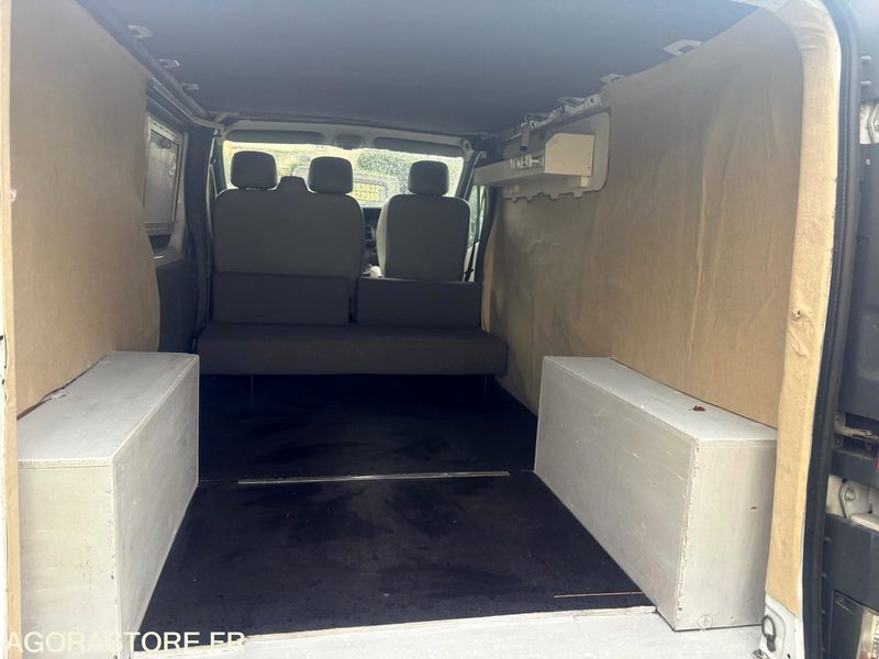 Renault Trafic dci 115 / 228000 km - Immatriculation anglaise - Furgoneta: foto 2 Renault Trafic dci 115 / 228000 km - Immatriculation anglaise - Furgoneta: foto 2