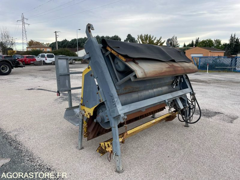 GRAVILLONNEUR CYLEXTRA D'OCCASION CMTP - Construcción de carreteras: foto 4 GRAVILLONNEUR CYLEXTRA D'OCCASION CMTP - Construcción de carreteras: foto 4