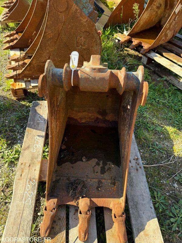 Godet 400mm Morin 2 - Cazo para Maquinaria de construcción: foto 1 Godet 400mm Morin 2 - Cazo para Maquinaria de construcción: foto 1