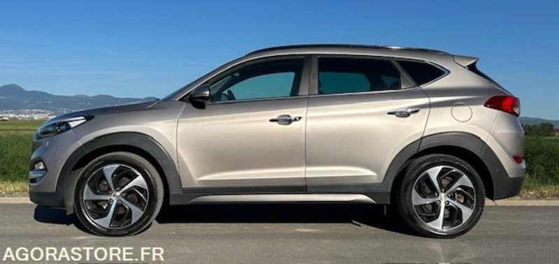 HYUNDAI TUCSON III 1.7 CRDI 141 CH EXECUTIVE 2WD DCT-7 - 2016 - 141 950 kms - SUV/ Todoterreno: foto 3 HYUNDAI TUCSON III 1.7 CRDI 141 CH EXECUTIVE 2WD DCT-7 - 2016 - 141 950 kms - SUV/ Todoterreno: foto 3