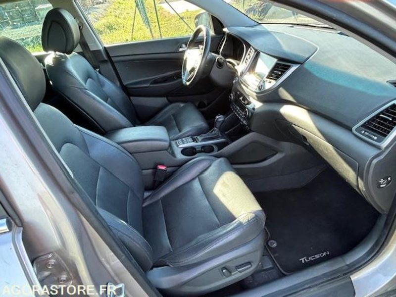 HYUNDAI TUCSON III 1.7 CRDI 141 CH EXECUTIVE 2WD DCT-7 - 2016 - 141 950 kms - SUV/ Todoterreno: foto 5 HYUNDAI TUCSON III 1.7 CRDI 141 CH EXECUTIVE 2WD DCT-7 - 2016 - 141 950 kms - SUV/ Todoterreno: foto 5