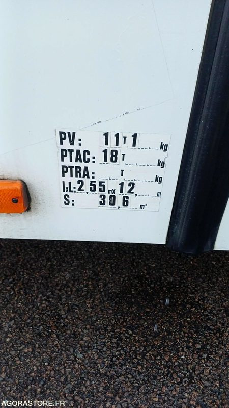 IRISBUS - RECREO - 2007 / 400780 KM - GE971ZS (7598) - Autobús escolar: foto 4 IRISBUS - RECREO - 2007 / 400780 KM - GE971ZS (7598) - Autobús escolar: foto 4