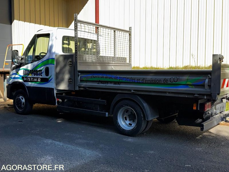 IVECO BENNE - 2020 - 35 700km - Furgoneta basculante: foto 1 IVECO BENNE - 2020 - 35 700km - Furgoneta basculante: foto 1