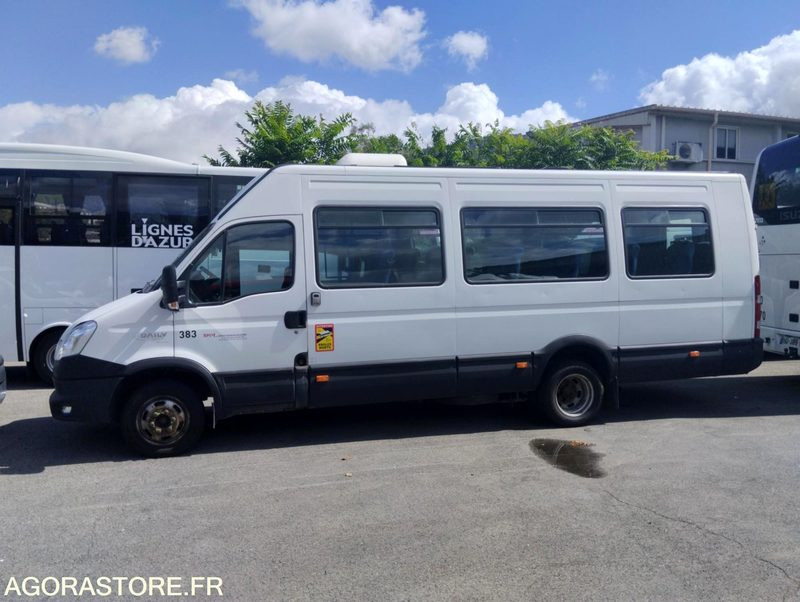 IVECO DAILY N°142064 - Minibús, Furgoneta de pasajeros: foto 5 IVECO DAILY N°142064 - Minibús, Furgoneta de pasajeros: foto 5