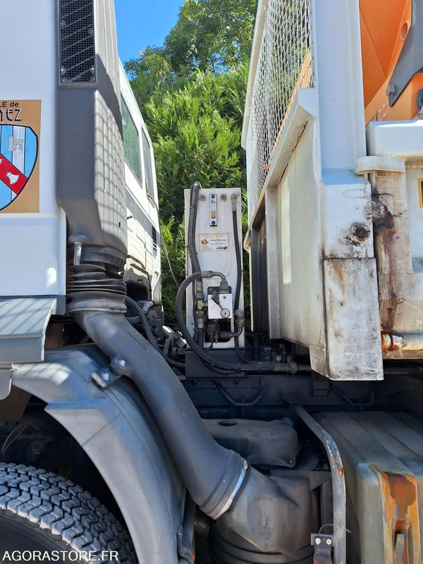 IVECO TRACKER - Máquina quitanieve: foto 5 IVECO TRACKER - Máquina quitanieve: foto 5