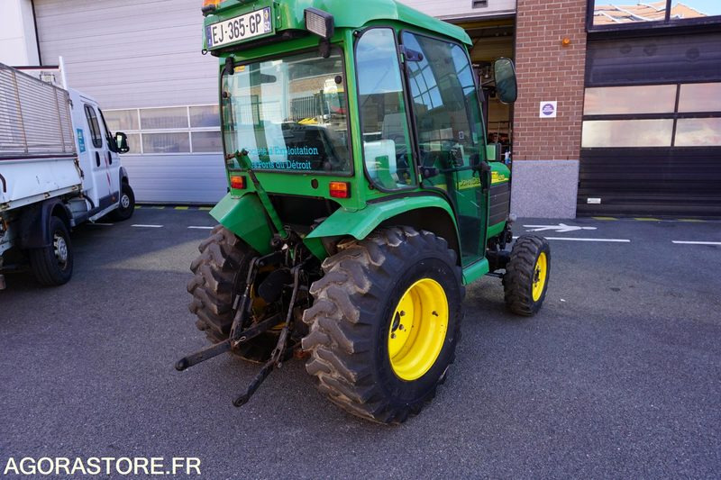 JOHN DEERE - Tractor: foto 2 JOHN DEERE - Tractor: foto 2
