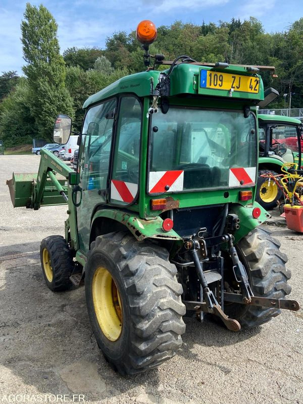 John Deere 4410 - Tractor: foto 3 John Deere 4410 - Tractor: foto 3