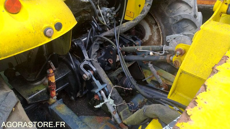 MASSEY FERGUSSIN 6445 DYNA-6 - 2008 - 6022kms - Tractor: foto 4 MASSEY FERGUSSIN 6445 DYNA-6 - 2008 - 6022kms - Tractor: foto 4