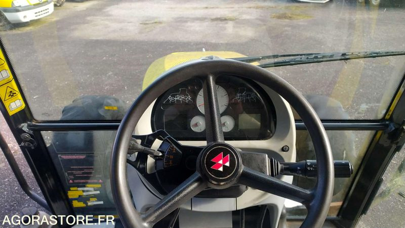 MASSEY FERGUSSON - 2013 - 9161kms - Tractor: foto 3 MASSEY FERGUSSON - 2013 - 9161kms - Tractor: foto 3