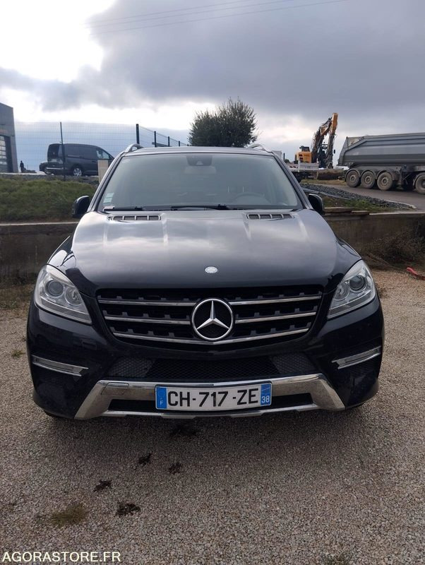 MERCEDES CLASSE ML 350 3.0 CDI BLUETEC V6 TURBO 4-MATIC - SUV/ Todoterreno: foto 3 MERCEDES CLASSE ML 350 3.0 CDI BLUETEC V6 TURBO 4-MATIC - SUV/ Todoterreno: foto 3