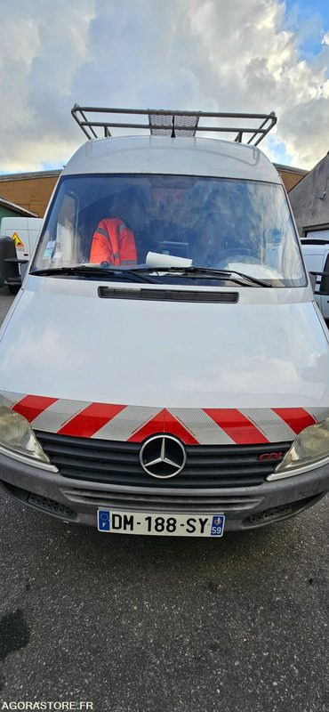 MERCEDES SPRINT 208 DM188SY - Furgón: foto 4 MERCEDES SPRINT 208 DM188SY - Furgón: foto 4