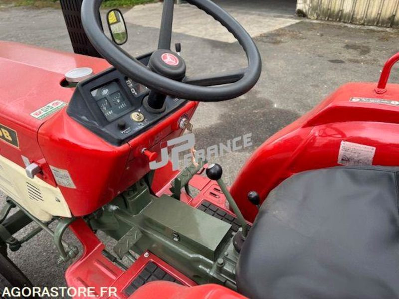 MICROTRACTEUR YANMAR 20CV 2 CYLINDRES 1150CM3 D'OCCASION 2RM TRES BON ETAT 810H - Tractor: foto 3 MICROTRACTEUR YANMAR 20CV 2 CYLINDRES 1150CM3 D'OCCASION 2RM TRES BON ETAT 810H - Tractor: foto 3