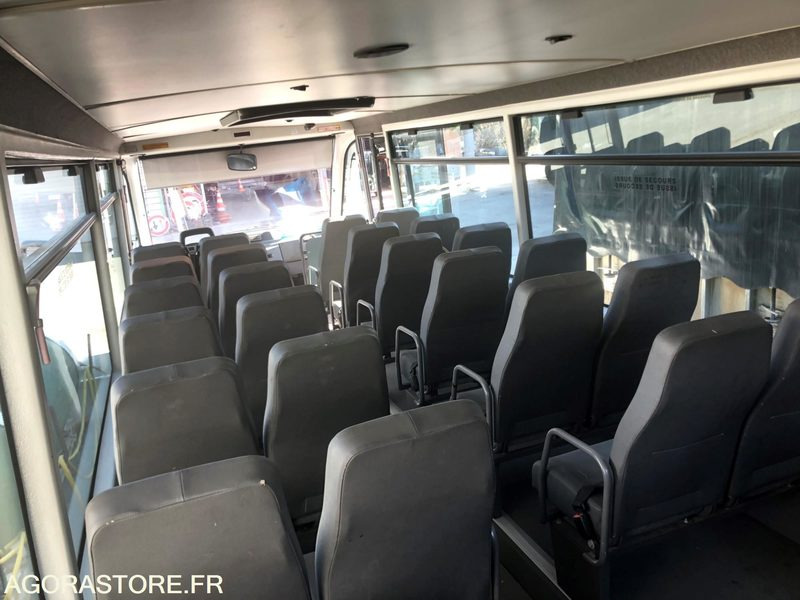MINI-BUS MERCEDES VARIO - 127178 kms - 2000 - Minibús, Furgoneta de pasajeros: foto 5 MINI-BUS MERCEDES VARIO - 127178 kms - 2000 - Minibús, Furgoneta de pasajeros: foto 5