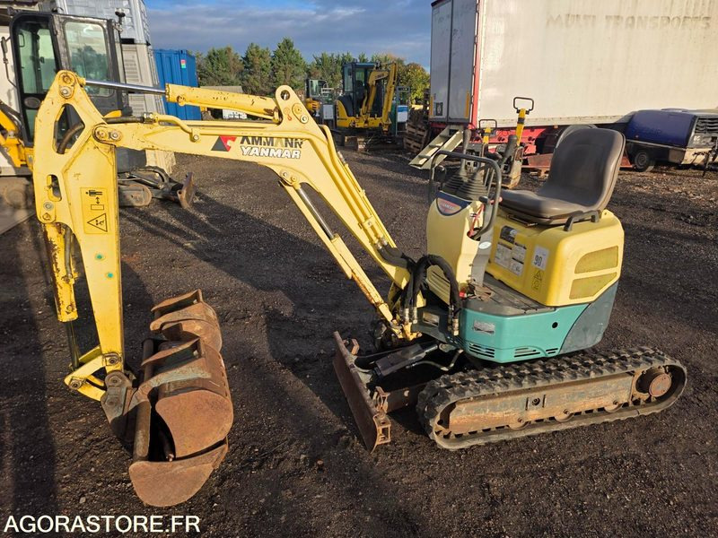 MINI-PELLE YANMAR VIO 10 - 2004 - 1952 HEURES - Miniexcavadora: foto 2 MINI-PELLE YANMAR VIO 10 - 2004 - 1952 HEURES - Miniexcavadora: foto 2