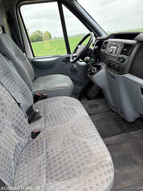 MINIBUS FORD TRANSIT Moteur neuf - Minibús, Furgoneta de pasajeros: foto 4 MINIBUS FORD TRANSIT Moteur neuf - Minibús, Furgoneta de pasajeros: foto 4