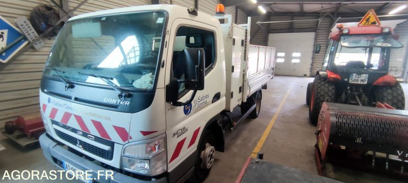 MITSUBISHI FUSO CANTER - Furgoneta basculante: foto 3 MITSUBISHI FUSO CANTER - Furgoneta basculante: foto 3
