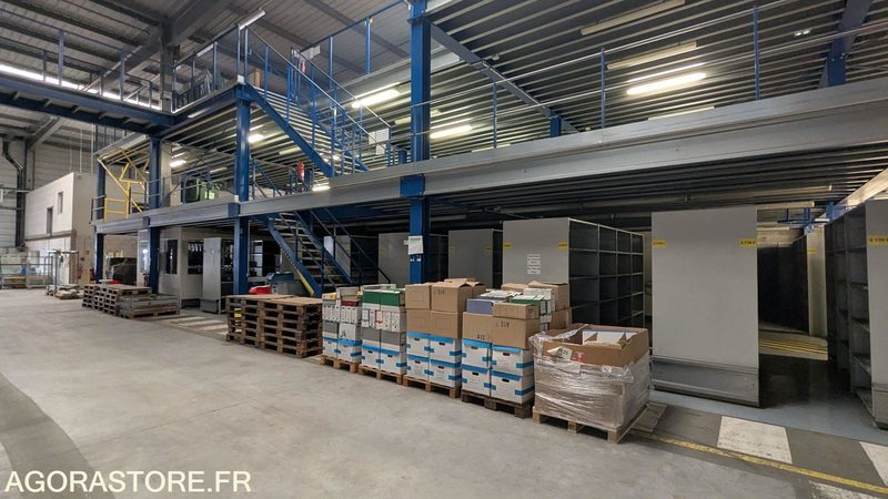 Mezzanine métallique 2 niveaux - Herramienta/ Equipo: foto 1 Mezzanine métallique 2 niveaux - Herramienta/ Equipo: foto 1