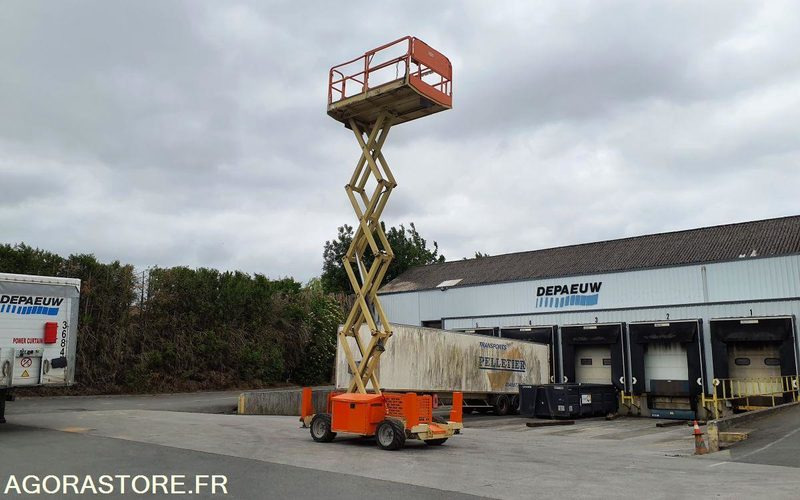 Nacelle DIESEL JLG 260MRT - Plataforma elevadora: foto 1 Nacelle DIESEL JLG 260MRT - Plataforma elevadora: foto 1