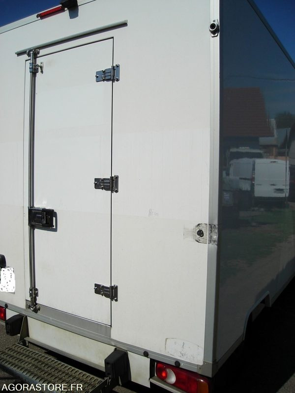 OPEL VIVARO FRIGORIFIQUE - 2017 - 159600KM - Furgoneta frigorifica: foto 3 OPEL VIVARO FRIGORIFIQUE - 2017 - 159600KM - Furgoneta frigorifica: foto 3