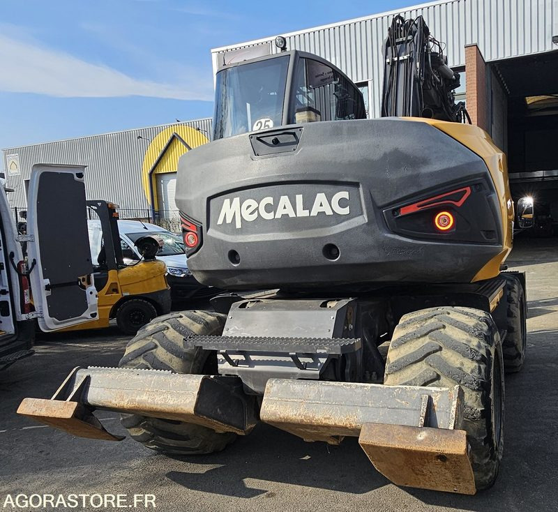 PELLE MECALAC 15 MWR - 2018 + GODETS ET FOURCHES - 8130 heures - Excavadora: foto 3 PELLE MECALAC 15 MWR - 2018 + GODETS ET FOURCHES - 8130 heures - Excavadora: foto 3