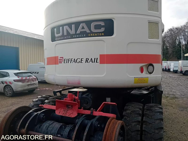 PELLE RAIL ROUTE - UNAC 22TRR - 2011/ 8376 HEURES (MD171) - Excavadora: foto 3 PELLE RAIL ROUTE - UNAC 22TRR - 2011/ 8376 HEURES (MD171) - Excavadora: foto 3