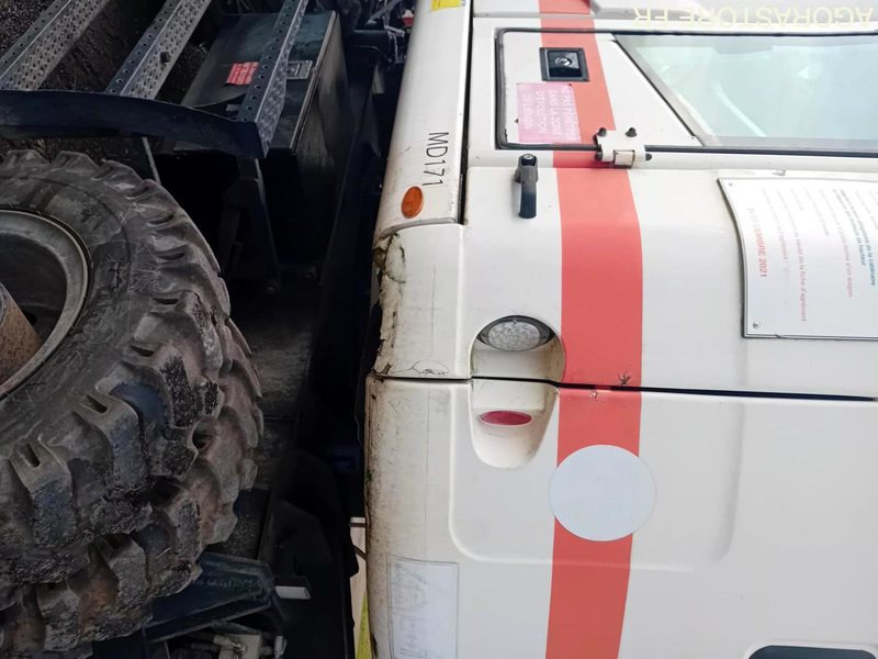 PELLE RAIL ROUTE - UNAC 22TRR - 2011/ 8376 HEURES (MD171) - Excavadora: foto 4 PELLE RAIL ROUTE - UNAC 22TRR - 2011/ 8376 HEURES (MD171) - Excavadora: foto 4