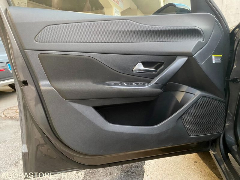 Coche familiar PEUGEOT 308 III Active Pack(P5) SW 1.5 BlueHDi EAT8 130 cv Boîte auto Pas de TVA: foto 13 Coche familiar PEUGEOT 308 III Active Pack(P5) SW 1.5 BlueHDi EAT8 130 cv Boîte auto Pas de TVA: foto 13