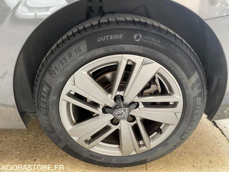 Coche familiar PEUGEOT 308 III Active Pack(P5) SW 1.5 BlueHDi EAT8 130 cv Boîte auto Pas de TVA: foto 15 Coche familiar PEUGEOT 308 III Active Pack(P5) SW 1.5 BlueHDi EAT8 130 cv Boîte auto Pas de TVA: foto 15