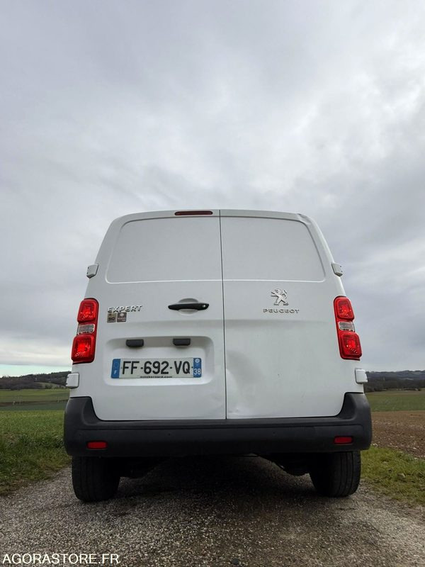 PEUGEOT EXPERT 2L HDI 122CH ANNÉE 2019 PREMIERE MAIN - Furgoneta pequeña: foto 5 PEUGEOT EXPERT 2L HDI 122CH ANNÉE 2019 PREMIERE MAIN - Furgoneta pequeña: foto 5