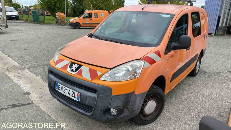 PEUGEOT PARTNER 4X4 DANGEL - 182618 KM - Furgoneta pequeña: foto 1 PEUGEOT PARTNER 4X4 DANGEL - 182618 KM - Furgoneta pequeña: foto 1