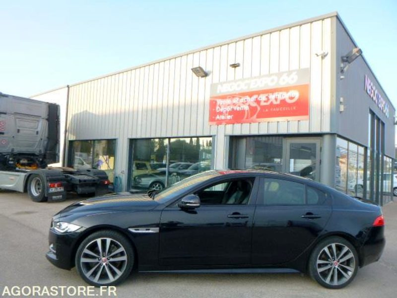 PRIX TTC 0% TVA - JAGUAR XE 2.0 180CV R SPORT AWD - 2016 - 160 000km - Coche: foto 5 PRIX TTC 0% TVA - JAGUAR XE 2.0 180CV R SPORT AWD - 2016 - 160 000km - Coche: foto 5