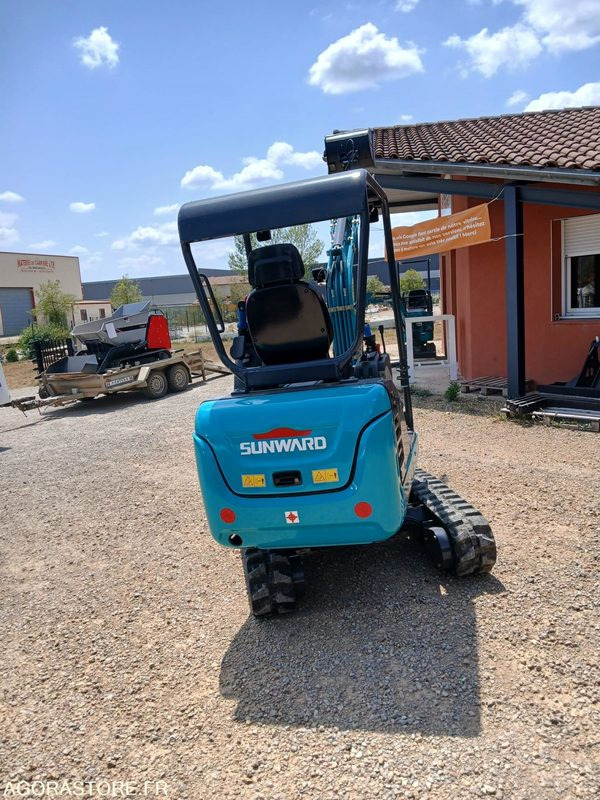 Pelle SUNWARD SWE20F canopy Neuve - Miniexcavadora: foto 4 Pelle SUNWARD SWE20F canopy Neuve - Miniexcavadora: foto 4