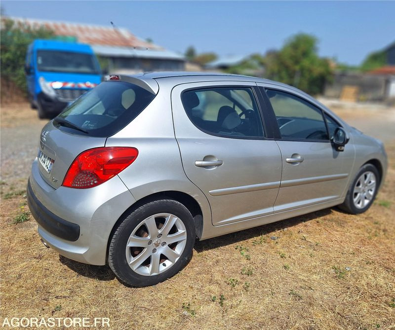 Peugeot 207 boite de vitesse automatique - 2008 - Coche: foto 4 Peugeot 207 boite de vitesse automatique - 2008 - Coche: foto 4