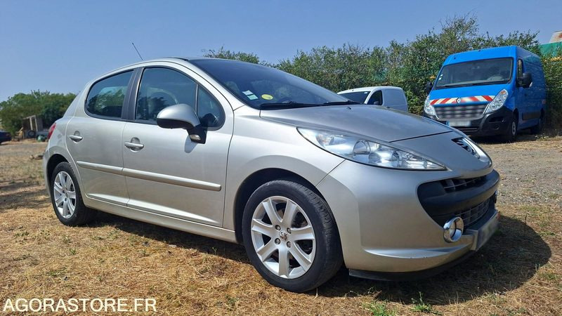 Peugeot 207 boite de vitesse automatique - 2008 - Coche: foto 1 Peugeot 207 boite de vitesse automatique - 2008 - Coche: foto 1