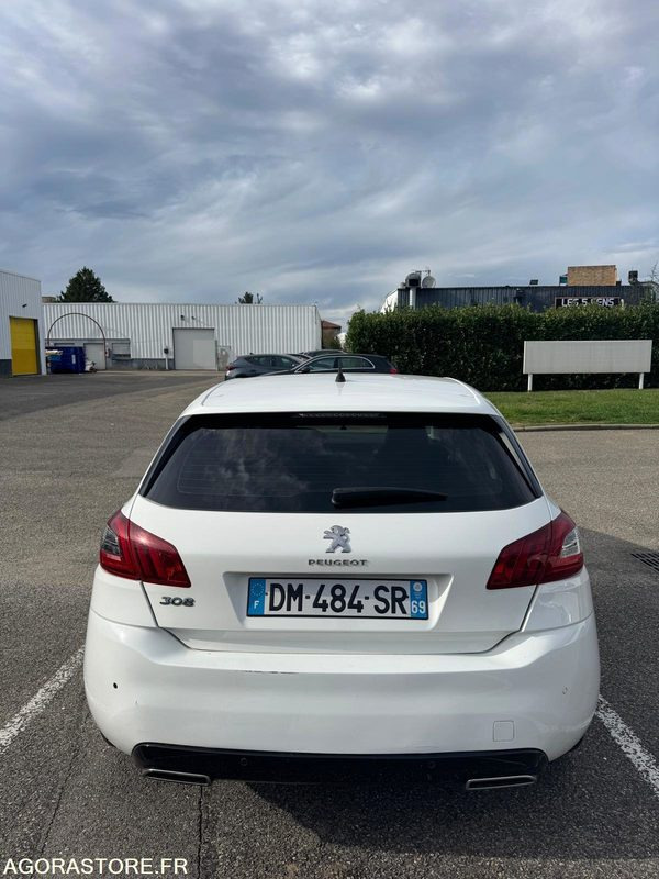 Peugeot 308 1.6 HDi 90 CV phase 2 T9 - 2014 - 172 500 KMS - Coche: foto 4 Peugeot 308 1.6 HDi 90 CV phase 2 T9 - 2014 - 172 500 KMS - Coche: foto 4