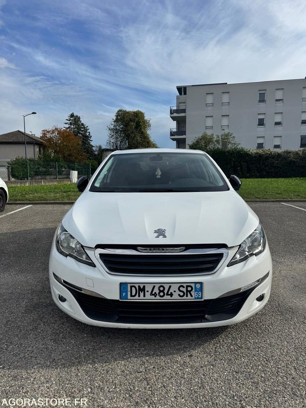 Peugeot 308 1.6 HDi 90 CV phase 2 T9 - 2014 - 172 500 KMS - Coche: foto 1 Peugeot 308 1.6 HDi 90 CV phase 2 T9 - 2014 - 172 500 KMS - Coche: foto 1