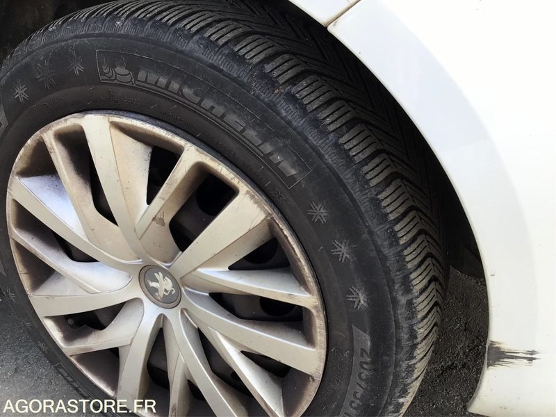 Coche Peugeot 308 - 2014 - 133878kms - (P0403313): foto 11 Coche Peugeot 308 - 2014 - 133878kms - (P0403313): foto 11