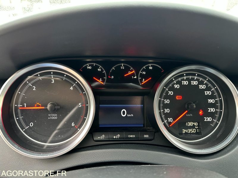 Coche Peugeot 508 / CJ-863-HJ / 343 501kms: foto 8 Coche Peugeot 508 / CJ-863-HJ / 343 501kms: foto 8