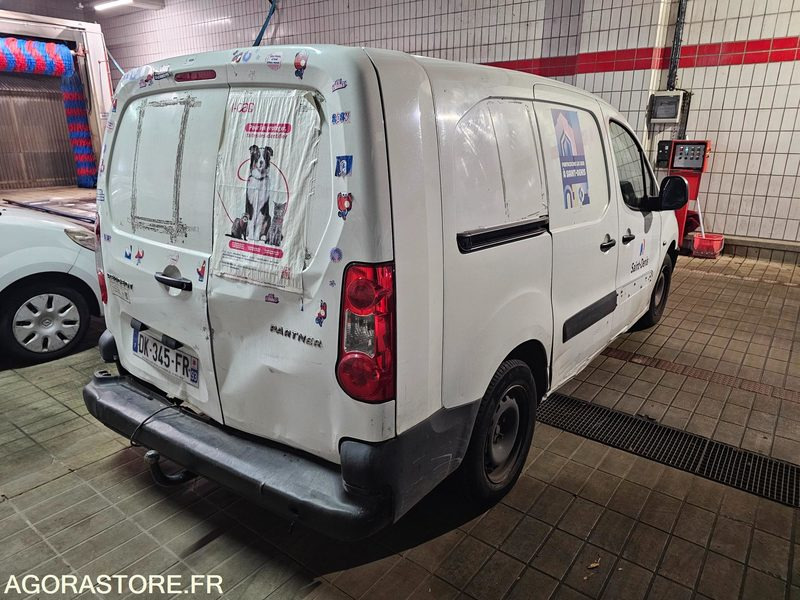 Peugeot Partner - 2014 - 61762kms - DK 345 FR - Furgoneta pequeña: foto 2 Peugeot Partner - 2014 - 61762kms - DK 345 FR - Furgoneta pequeña: foto 2