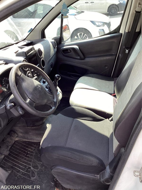Peugeot Partner - 2017 - 259854kms - (P1006117) - Furgón: foto 5 Peugeot Partner - 2017 - 259854kms - (P1006117) - Furgón: foto 5