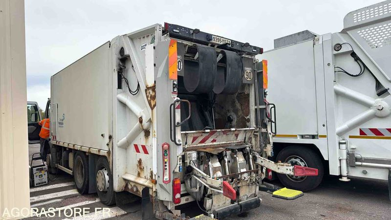 RENAULT 29CHB1DC237E - 2008 - 276414 KM - Camión de basura: foto 2 RENAULT 29CHB1DC237E - 2008 - 276414 KM - Camión de basura: foto 2