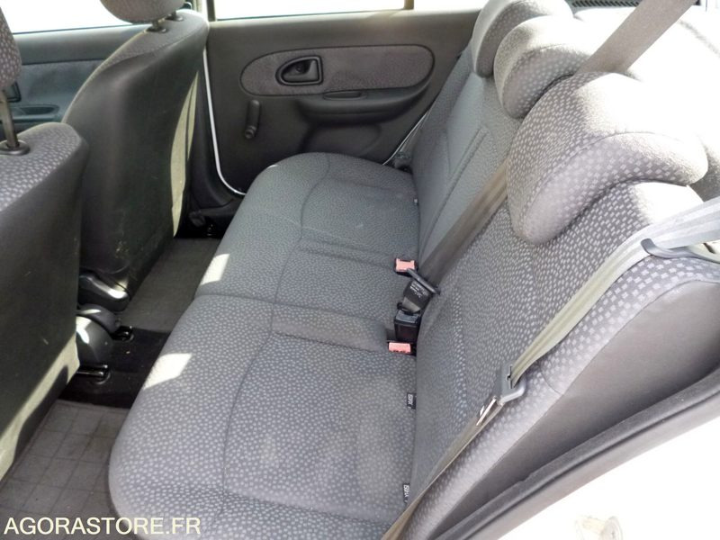 RENAULT CLIO 1.5 DCI - 2007 - Coche: foto 5 RENAULT CLIO 1.5 DCI - 2007 - Coche: foto 5