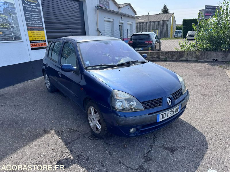 RENAULT CLIO 1.5 DCI 90CH - 2003 - 190000KMS - Coche: foto 2 RENAULT CLIO 1.5 DCI 90CH - 2003 - 190000KMS - Coche: foto 2