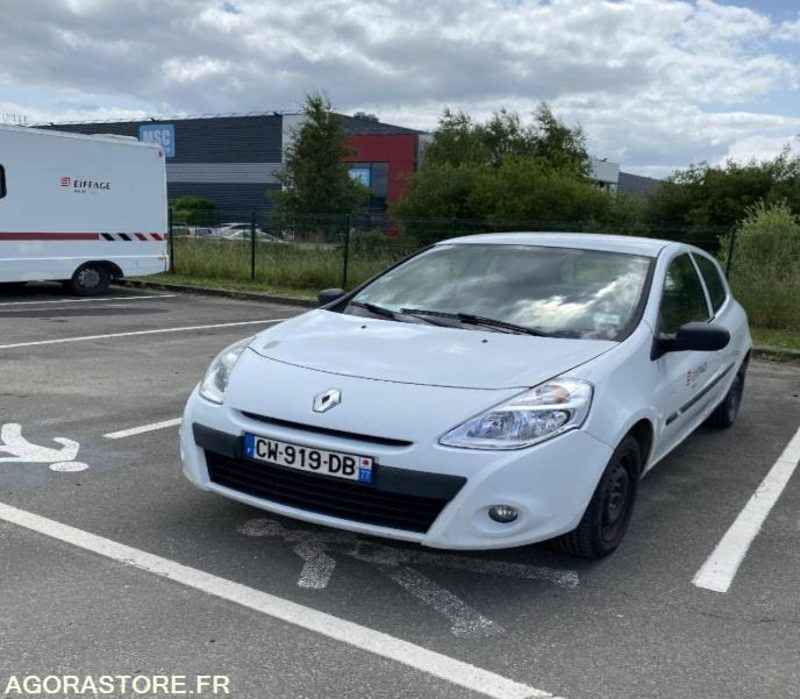 RENAULT CLIO / 160842 kms / 2013 / CW-919-DB - Coche: foto 1 RENAULT CLIO / 160842 kms / 2013 / CW-919-DB - Coche: foto 1