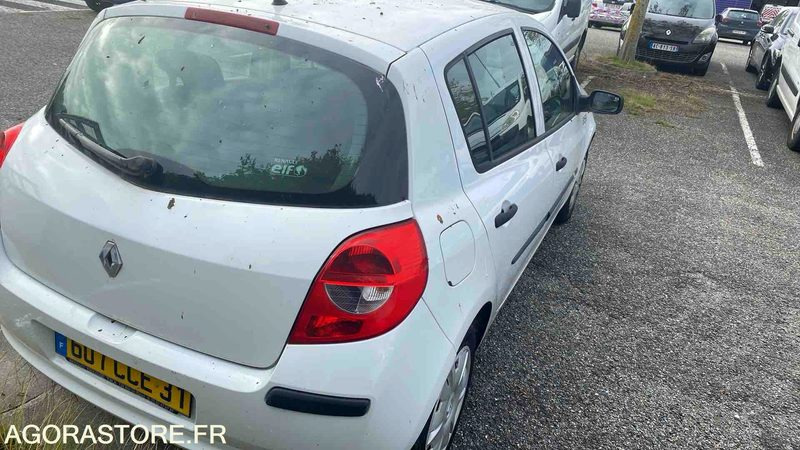 RENAULT CLIO - 192291 KM - 2007 - Coche: foto 4 RENAULT CLIO - 192291 KM - 2007 - Coche: foto 4