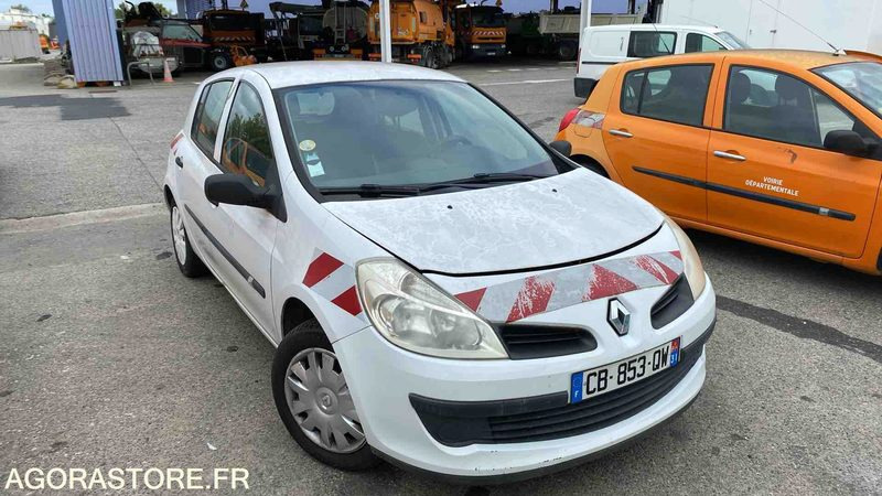 RENAULT CLIO - 2007 - 137569 KM - Coche: foto 1 RENAULT CLIO - 2007 - 137569 KM - Coche: foto 1