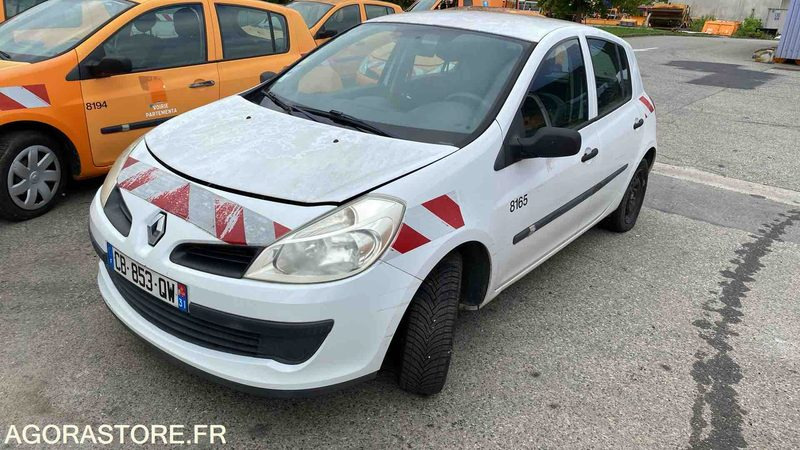 RENAULT CLIO - 2007 - 137569 KM - Coche: foto 2 RENAULT CLIO - 2007 - 137569 KM - Coche: foto 2
