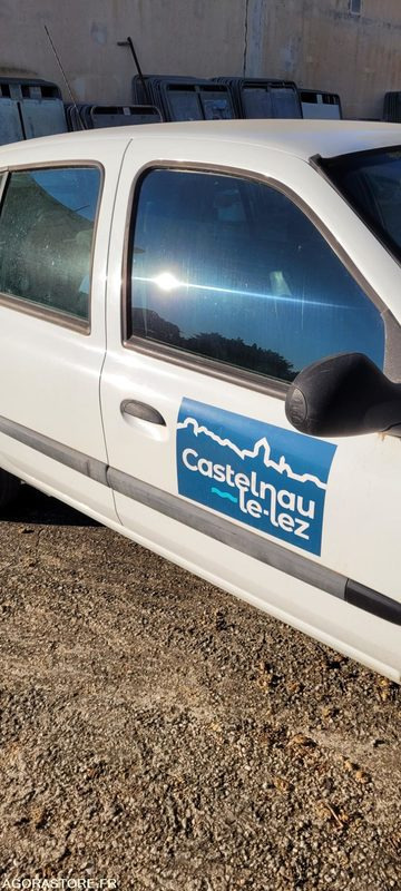 RENAULT CLIO - 2010 - Coche: foto 3 RENAULT CLIO - 2010 - Coche: foto 3